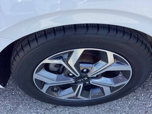 Used 2020 Kia Forte LXS FWD image 9