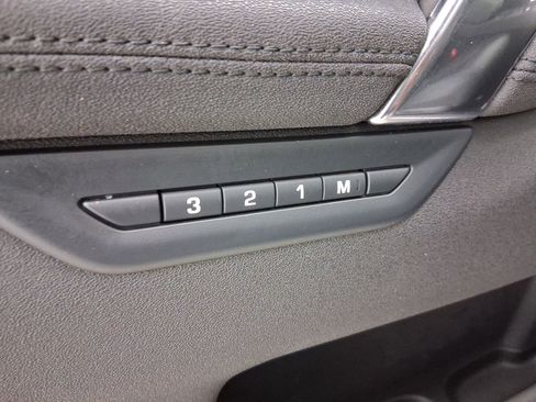 Certified 2025 Land Rover Discovery Sport S AWD/4WD image 17