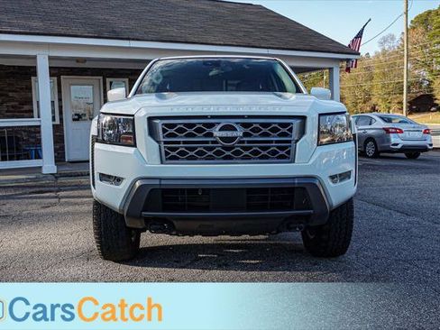 Used 2022 Nissan Frontier SV image 11