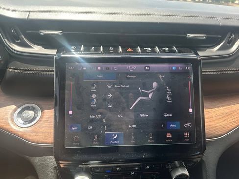 Used 2023 Jeep Grand Cherokee L Summit w/ Advanced Protech Group IV AWD/4WD image 19