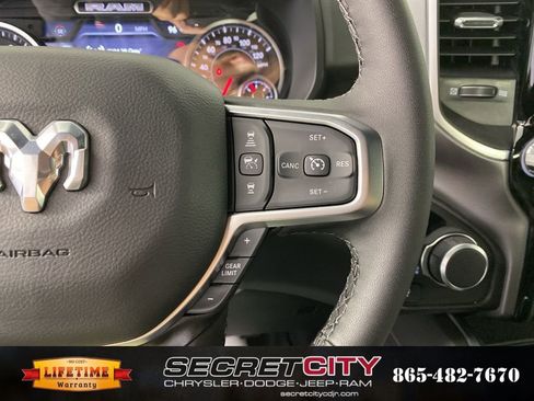 New 2026 RAM 1500 Big Horn AWD/4WD image 17