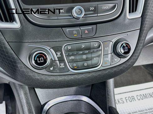 Used 2024 Chevrolet Malibu LT FWD image 22