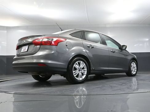 Used 2012 Ford Focus SEL FWD image 45