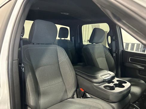 Used 2024 RAM 2500 Big Horn w/ Night Edition AWD/4WD image 34