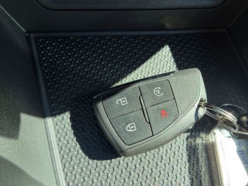Used 2025 Chevrolet Equinox LT FWD image 21