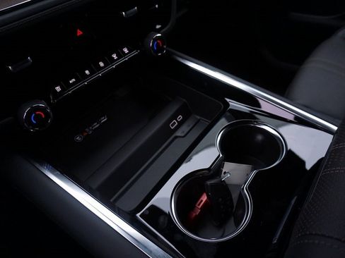 New 2026 Chevrolet Suburban High Country image 19