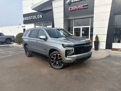 Used 2025 Chevrolet Tahoe RST w/ RST Capability Package image 2