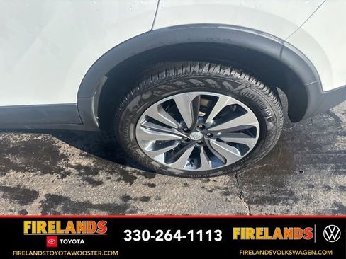 Used 2022 Buick Encore Preferred w/ Safety Package image 21