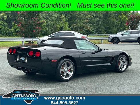 Used 2001 Chevrolet Corvette Convertible w/ Preferred Equipment Group1 RWD image 7