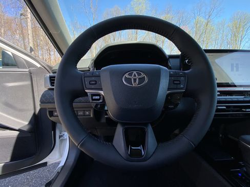 New 2026 Toyota Camry XLE AWD/4WD image 27