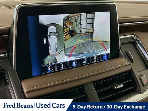 Used 2024 Chevrolet Suburban High Country w/ Premium Package image 16