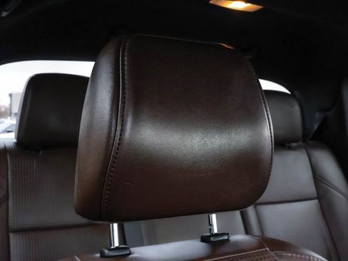 Used 2019 Toyota Tacoma Limited image 34