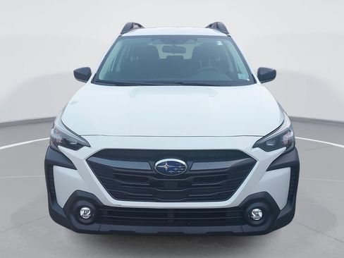 Used 2025 Subaru Outback AWD/4WD image 2