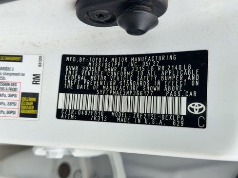 Used 2022 Toyota Corolla LE image 18