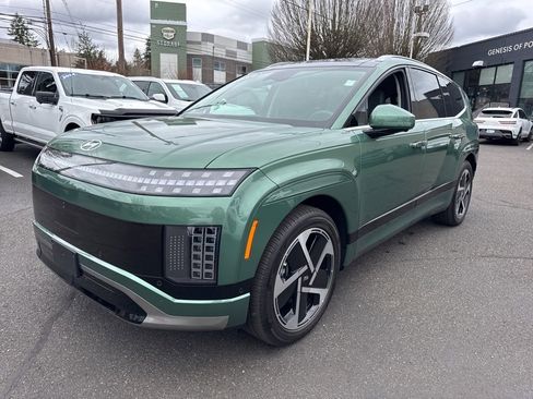 Used 2026 Hyundai Ioniq 9 Calligraphy image 3