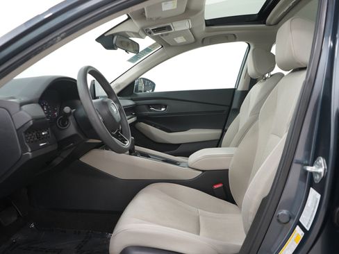 Used 2024 Honda Accord EX image 21
