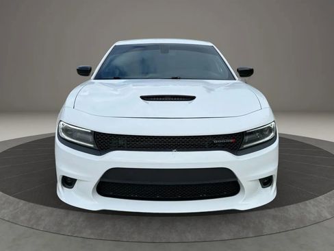 Used 2019 Dodge Charger R/T image 2