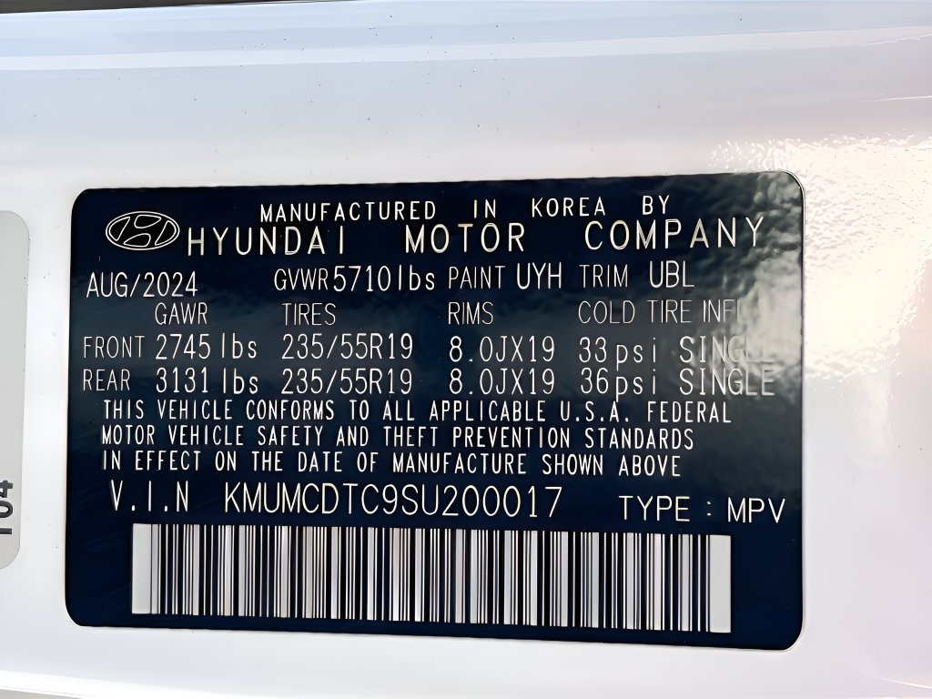 Used 2025 Genesis GV70 3.5T Sport AWD/4WD image 32