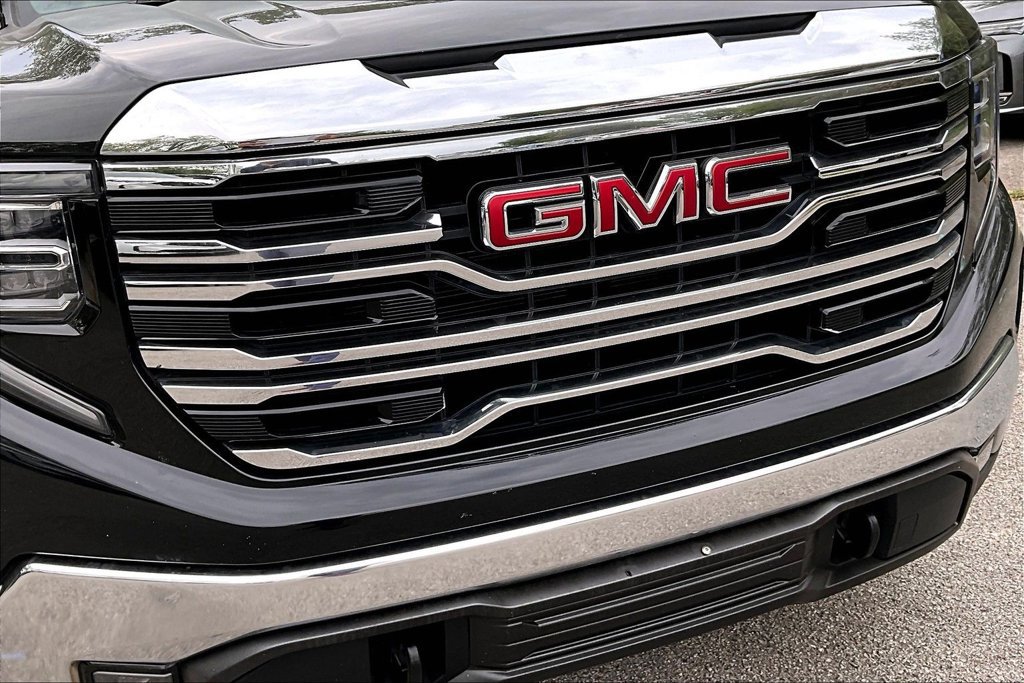 Used 2025 GMC Sierra 1500 SLT AWD/4WD image 38