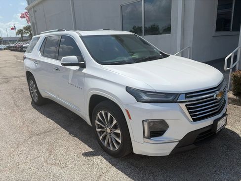 Used 2023 Chevrolet Traverse Premier w/ LPO, Floor Liner Package FWD image 1