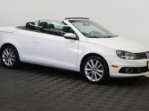 Used 2013 Volkswagen Eos Komfort FWD image 4