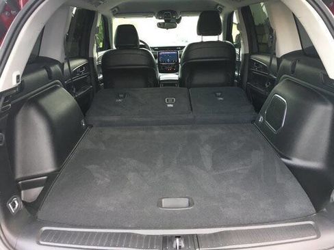 Used 2023 Jeep Grand Cherokee Limited w/ Black Appearance Package image 34