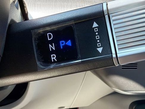 New 2026 Hyundai Kona Limited FWD image 17