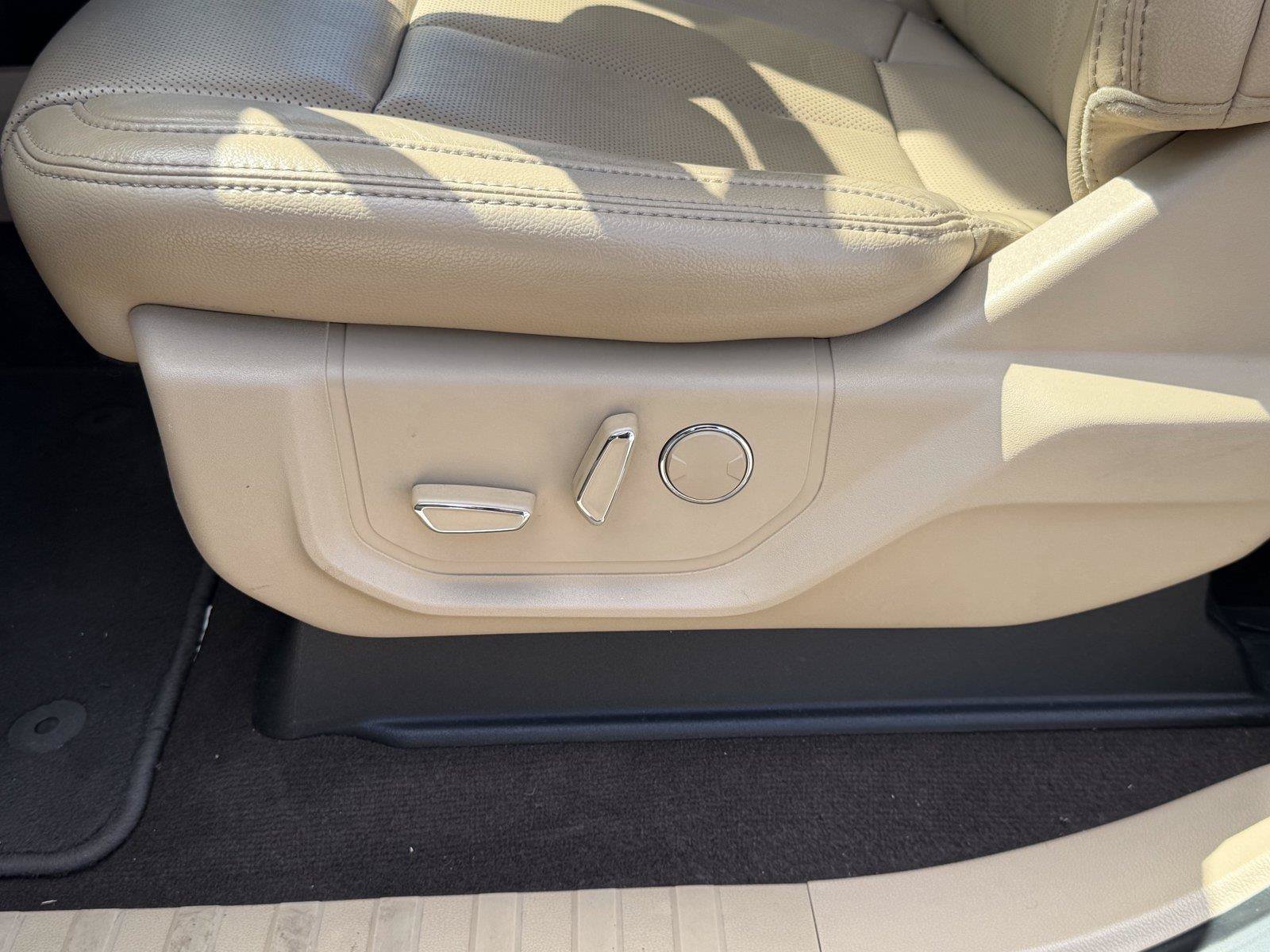 Used 2018 Ford F150 Lariat w/ Equipment Group 502A Luxury RWD image 14