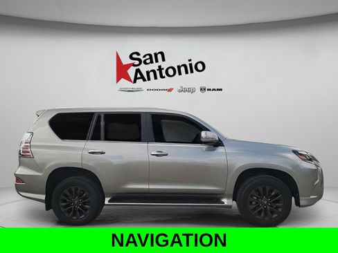 Used 2023 Lexus GX 460 Premium image 4