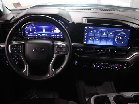 Used 2024 Chevrolet Silverado 1500 RST w/ Z71 Off-Road Package AWD/4WD image 31