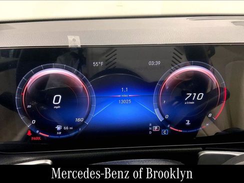 Certified 2022 Mercedes-Benz GLB 250 4MATIC image 26