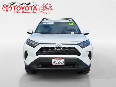 Certified 2022 Toyota RAV4 XLE w/ Convenience Package FWD image 8