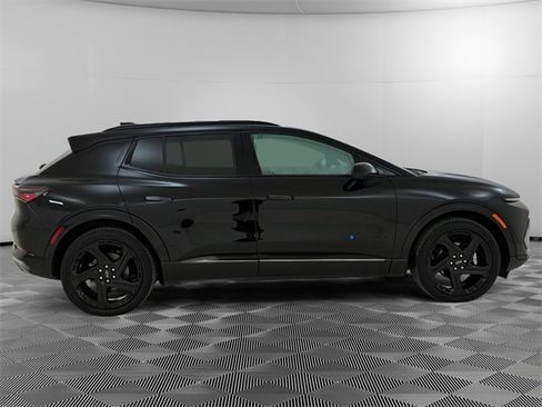 Used 2024 Chevrolet Equinox EV RS image 2