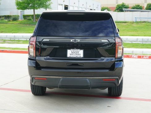 Used 2021 Chevrolet Tahoe Z71 w/ Rear Media and Nav Package AWD/4WD image 4