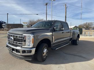 Used 2023 Ford F350 XLT video 2