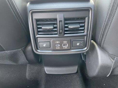 Used 2026 Subaru Forester Touring AWD/4WD image 13