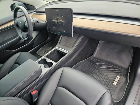 Used 2022 Tesla Model 3 Long Range AWD/4WD image 13