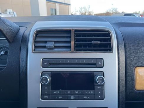 Used 2010 Lincoln MKX 2WD image 25