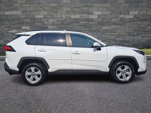 Used 2021 Toyota RAV4 XLE w/ Convenience Package AWD/4WD image 7