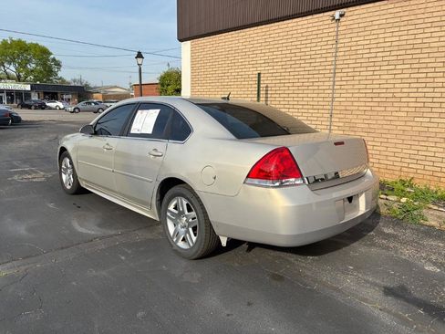Used 2010 Chevrolet Impala LT FWD image 3