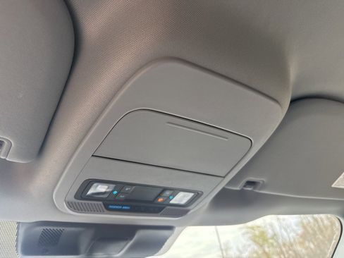 Used 2024 Ford F150 XLT w/ Mobile Office Package image 24