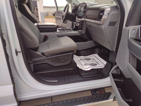 Used 2022 Ford F150 XLT w/ Equipment Group 302A High AWD/4WD image 25