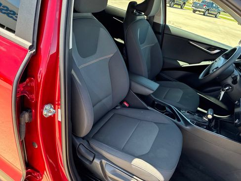 Used 2024 Kia Niro LX FWD image 11