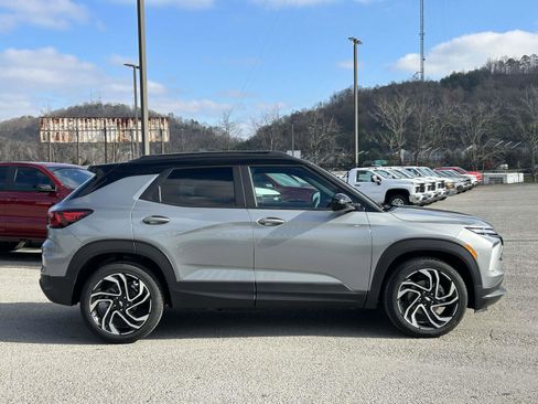 New 2026 Chevrolet TrailBlazer RS w/ Convenience Package image 2