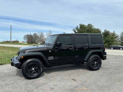 Used 2017 Jeep Wrangler Unlimited Sport w/ Connectivity Group image 3