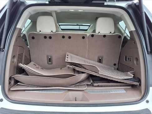 Used 2024 GMC Yukon Denali w/ Denali Reserve Package image 32