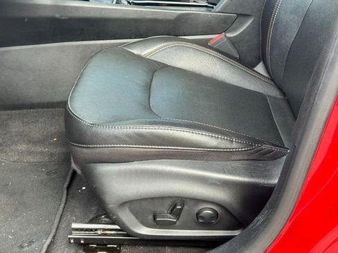 Used 2023 Jeep Compass Limited image 17