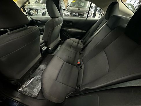 Used 2025 Toyota Corolla LE image 12