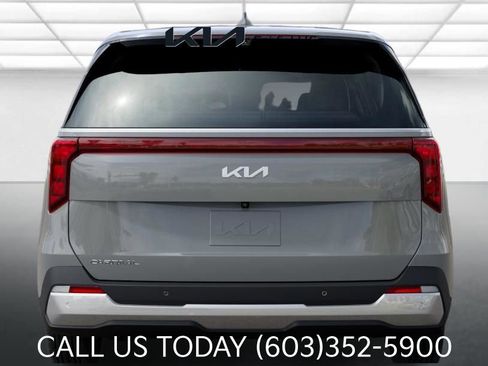 New 2026 Kia Carnival EX FWD image 13