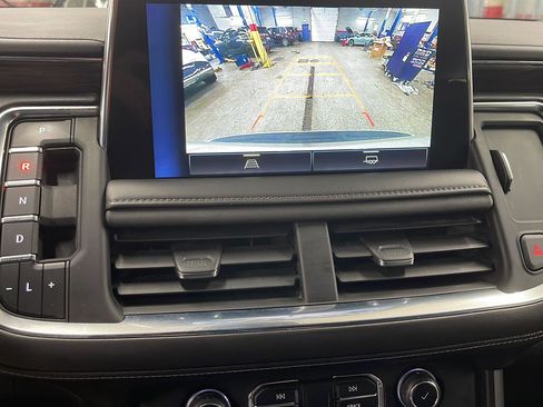 Used 2023 Chevrolet Tahoe LT image 17